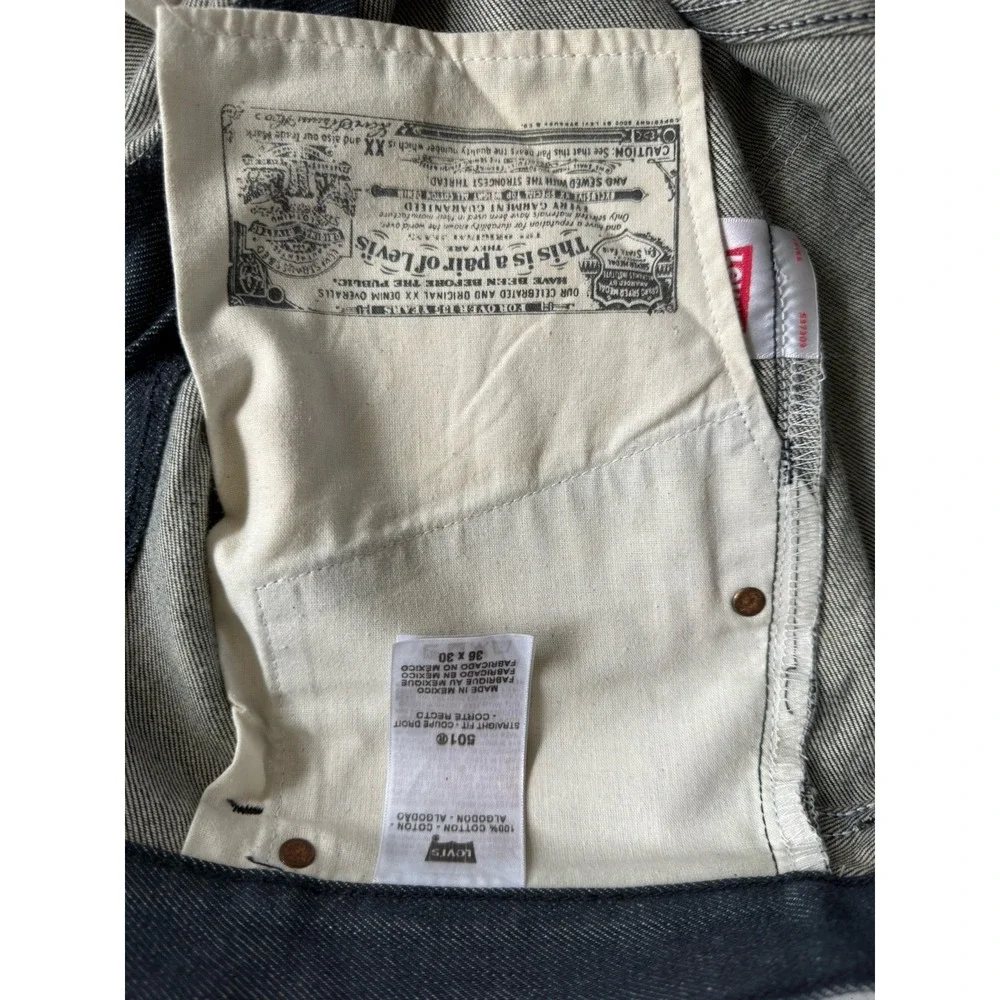 Levis 501 Original Jeans Mens FITS 36x30 Blue Button Fly NWOT
